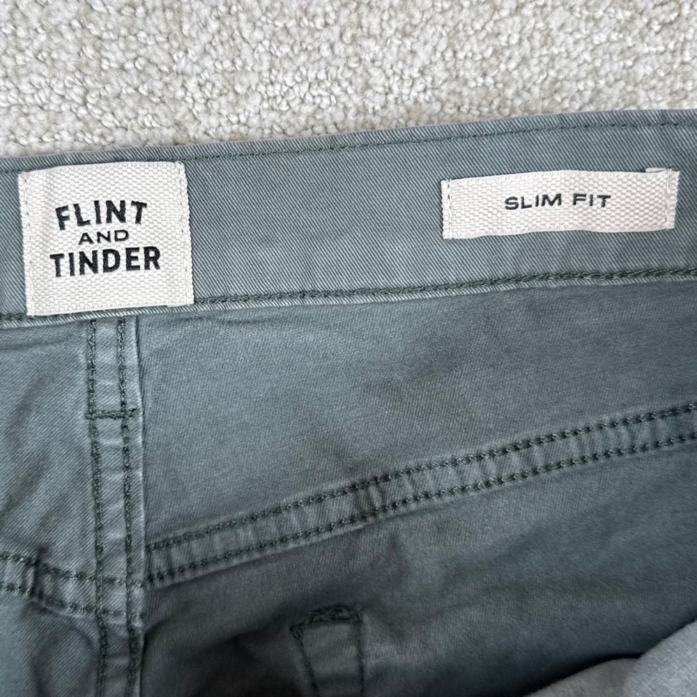 Flint and Tinder Mens 31x32 Green Slim Fit Stretch 5-Pocket Chino Pants - Picture 5 of 10